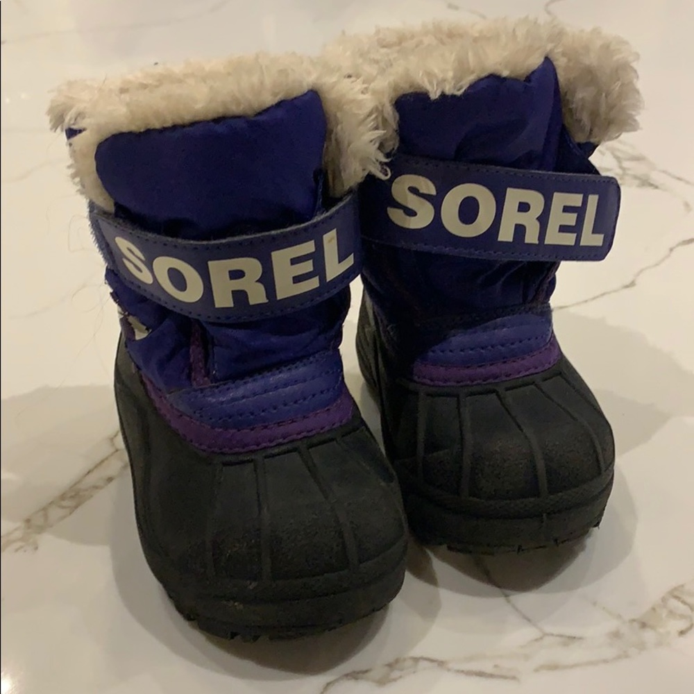 Sorel boots. Size 6. Barely worn